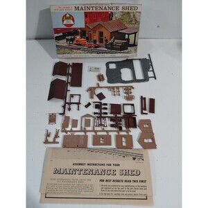 AHM 5852 HO Gauge Model Railroad Scenery Maintenance Shed Kit w/Box